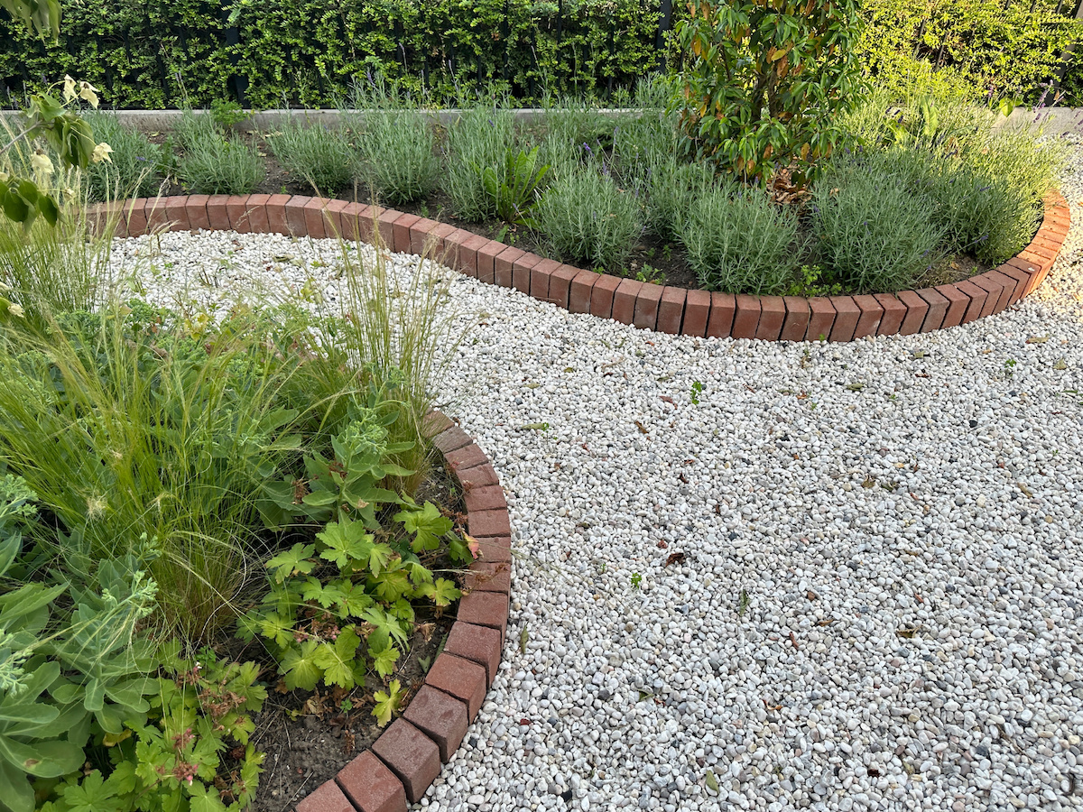 landscaping borders
